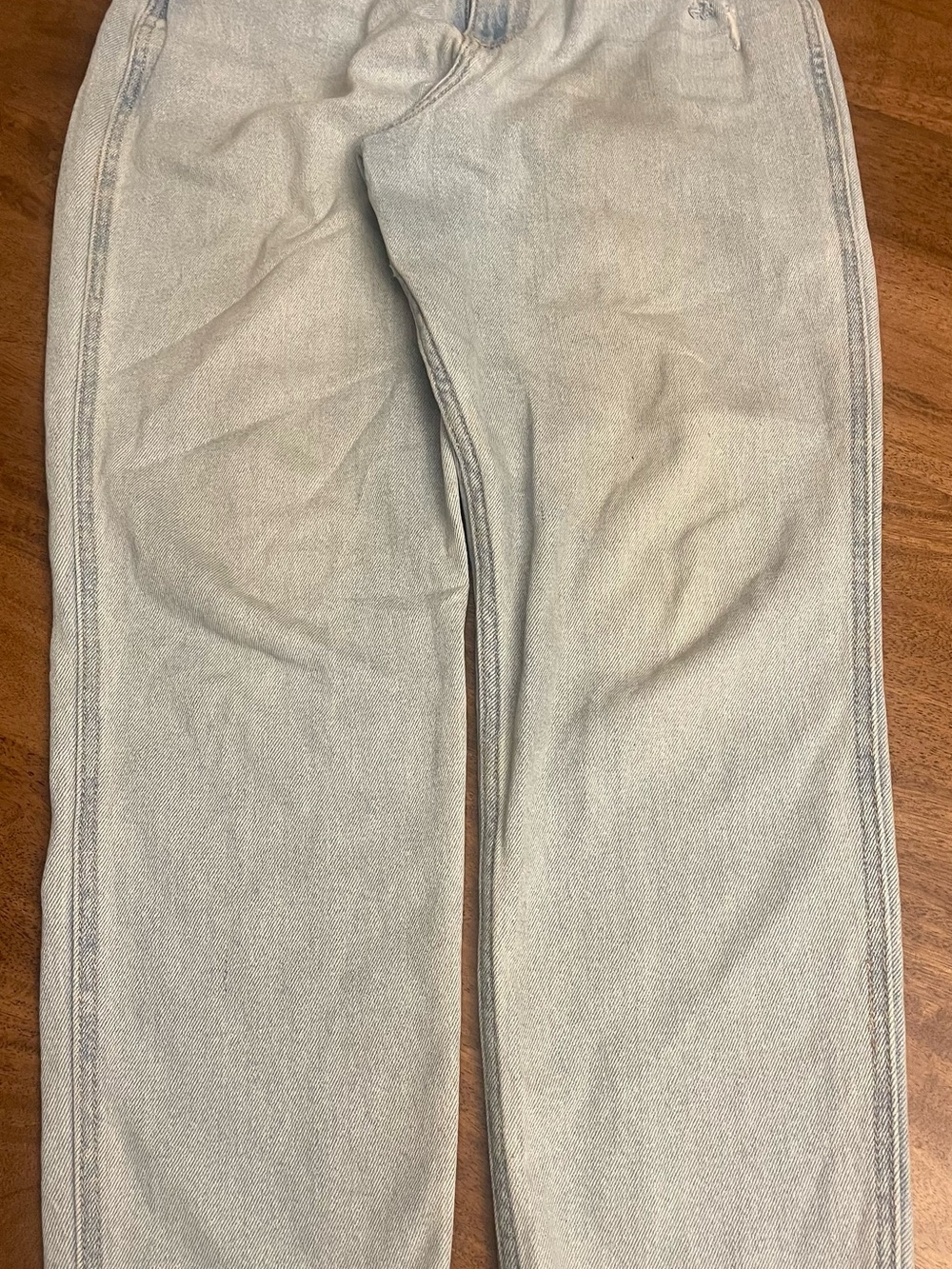 Hollister Light Gray Relaxed Men’s Jeans